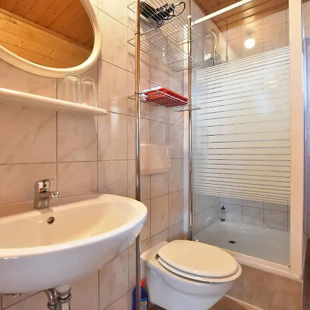 Enticing Holiday With Terrace In Prázdninový dům